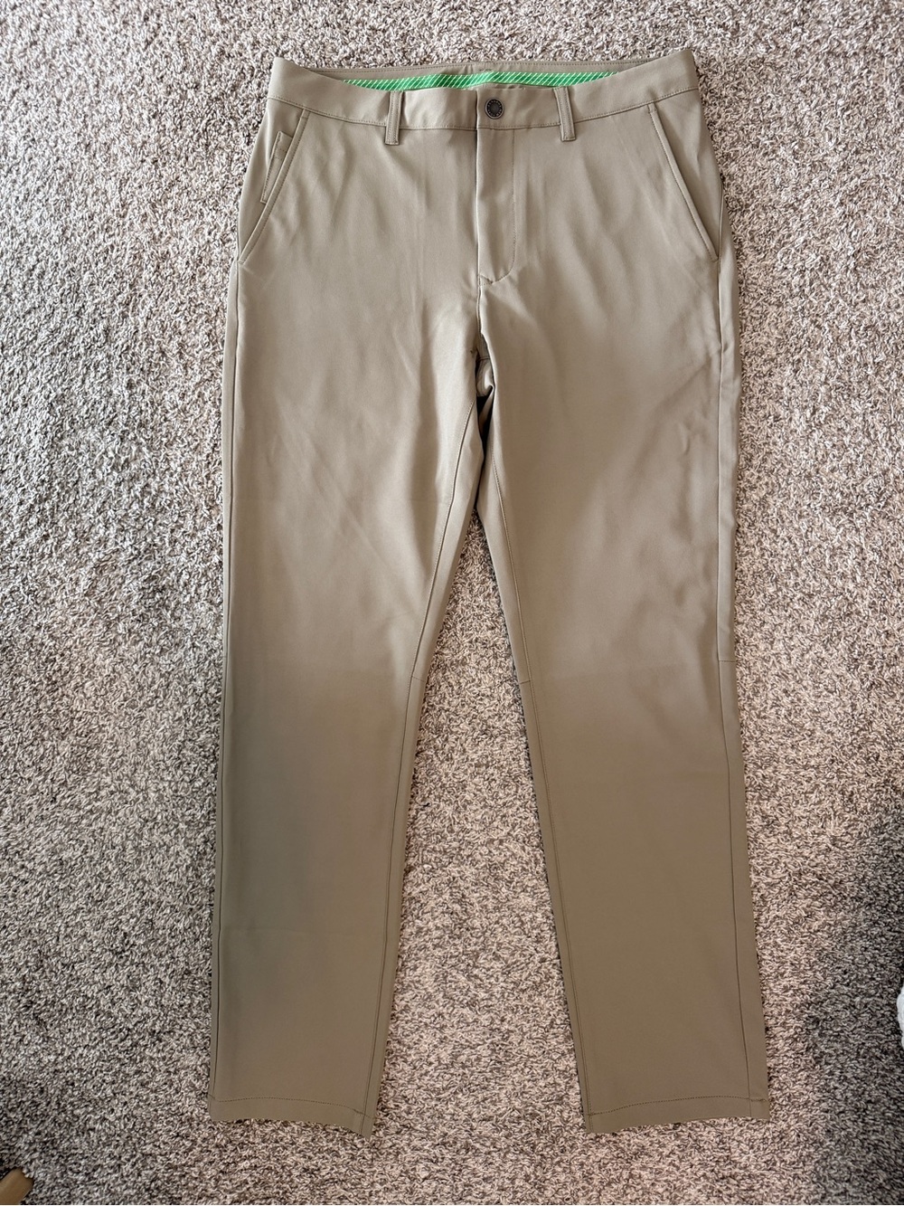 Bonobos Golf Slim Chinos in Light Khaki size 33x32
